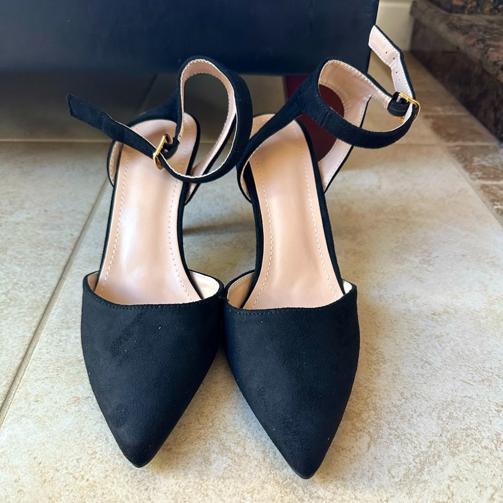 Brand new strappy black heels